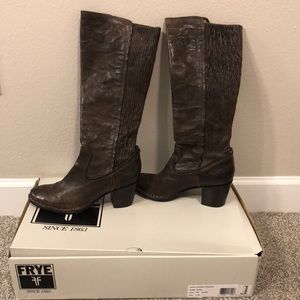 Frye Lucinda Scrunch